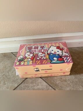 Case of Little Heidi the Treasure Seeker blind box.